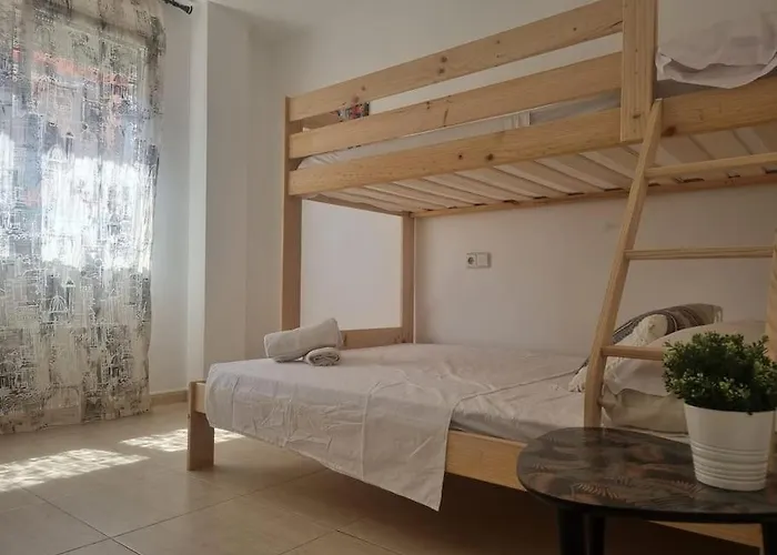 Atico Moderno,900m De La Playa Apartment